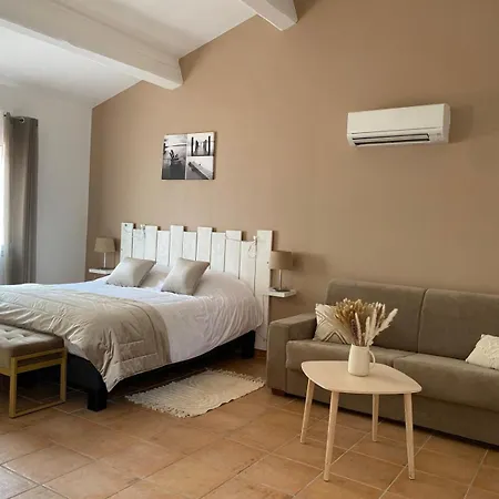 B&B La Maison Du Castellet-3